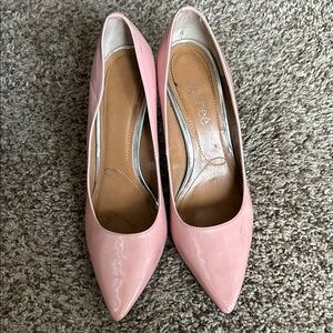 Pink J.Renee Women's pale pink patent leather pumps. Size 8.5.